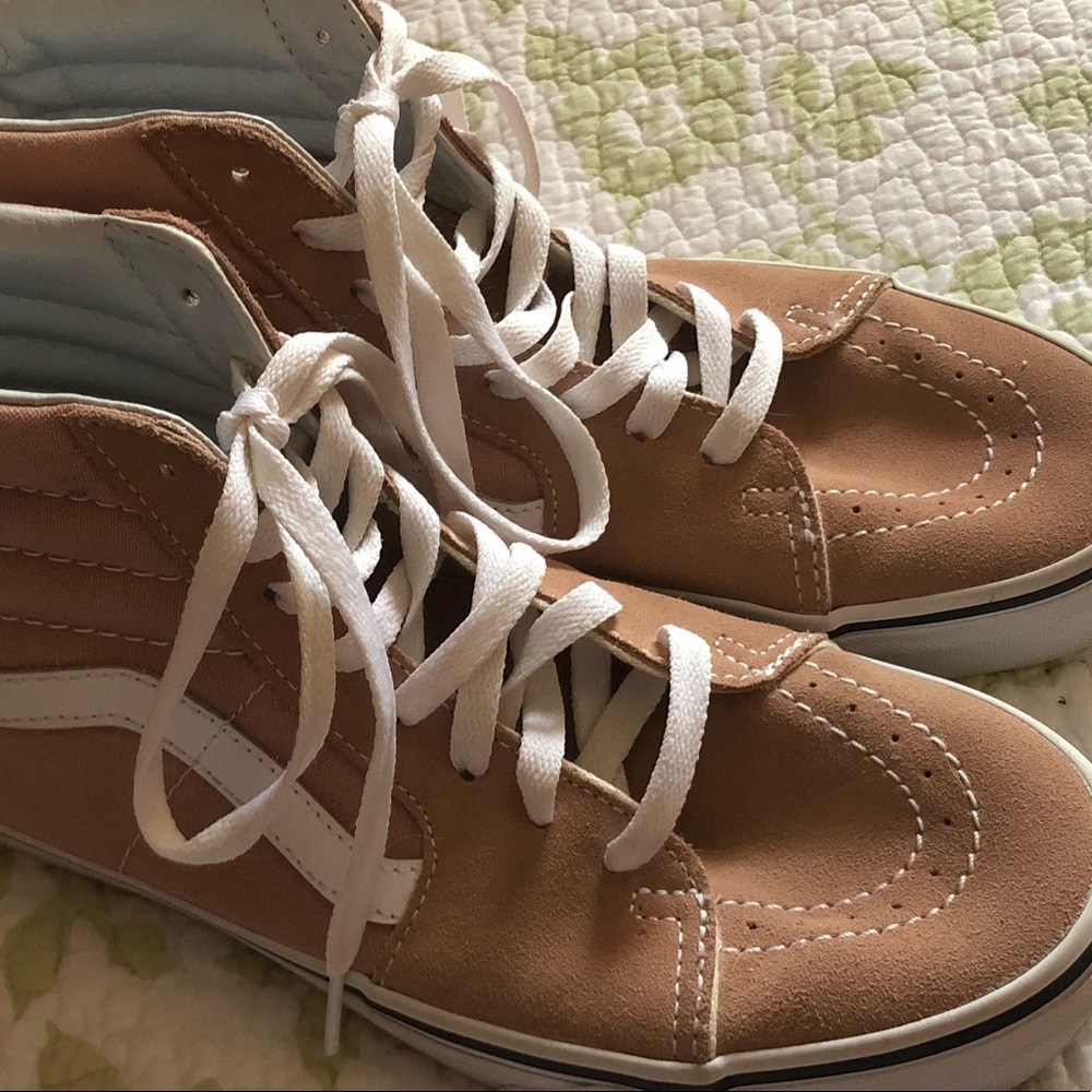 Dusty Rose Lace-up HighTop Vans!!